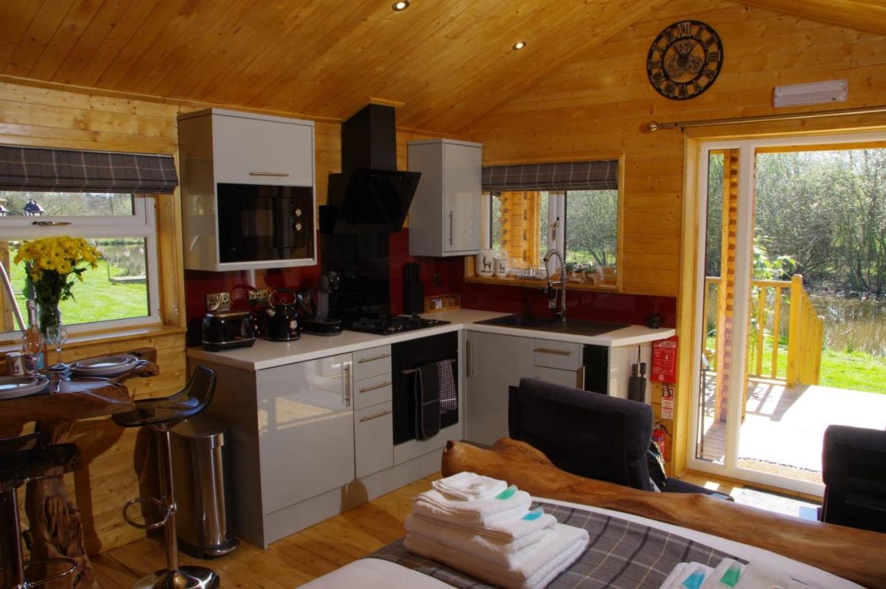 Balmoral Studio Lodge Ellesmere Kültér fotó